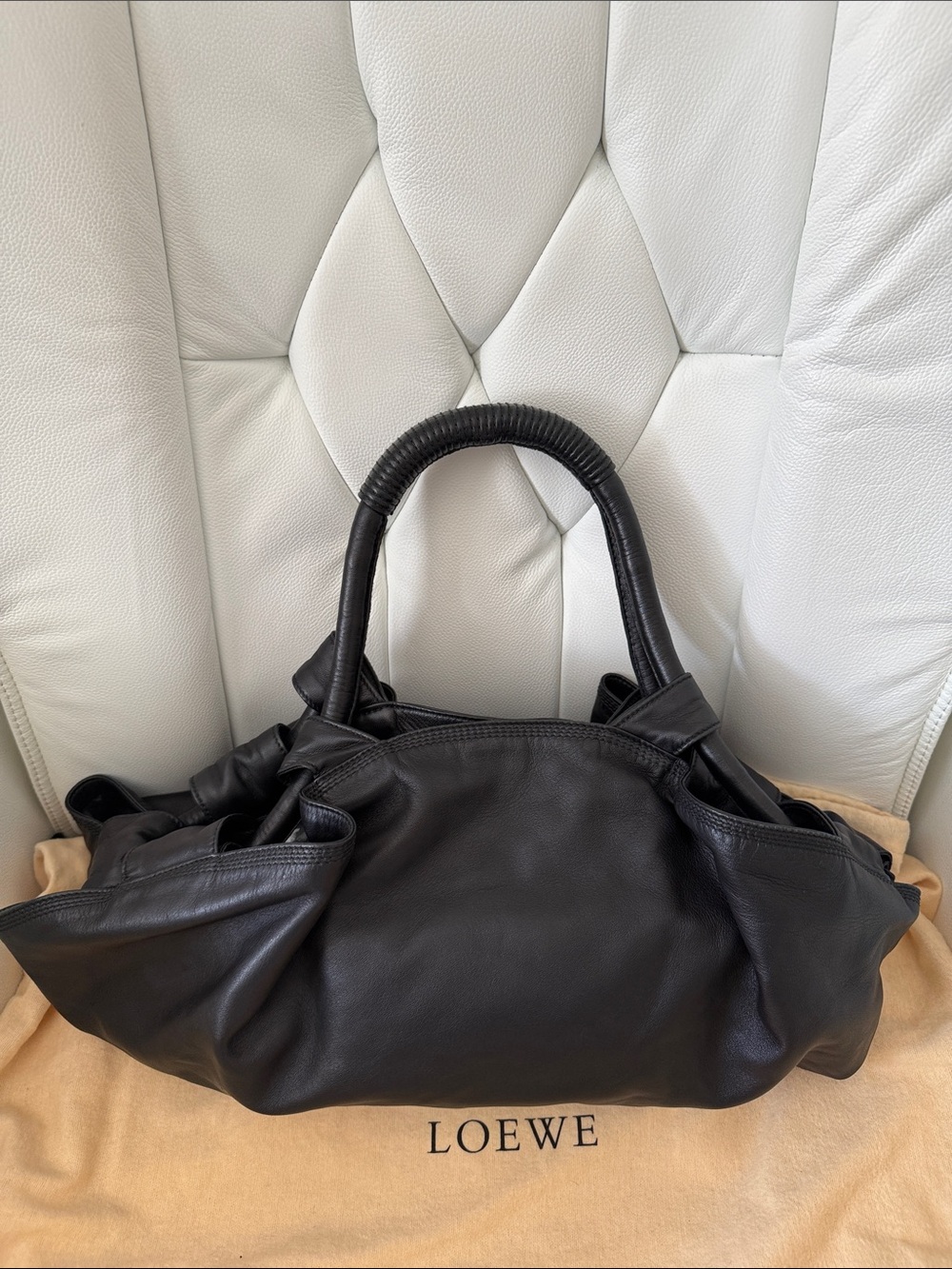 Excellent condition Loewe Levante Aire Handbag - Picture 3 of 12